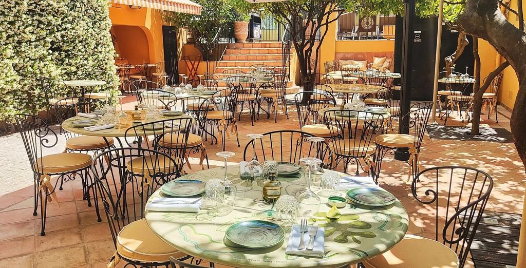 Hotel la Perouse Nice 4*