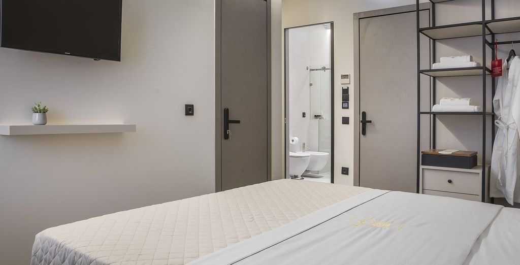 Royalty Hotel Athens 4* e BVS Bosphorus Hotel Pera 4*