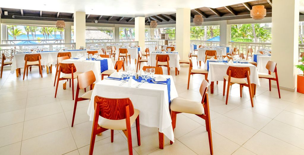 Coral Costa Caribe Beach Resort 4*