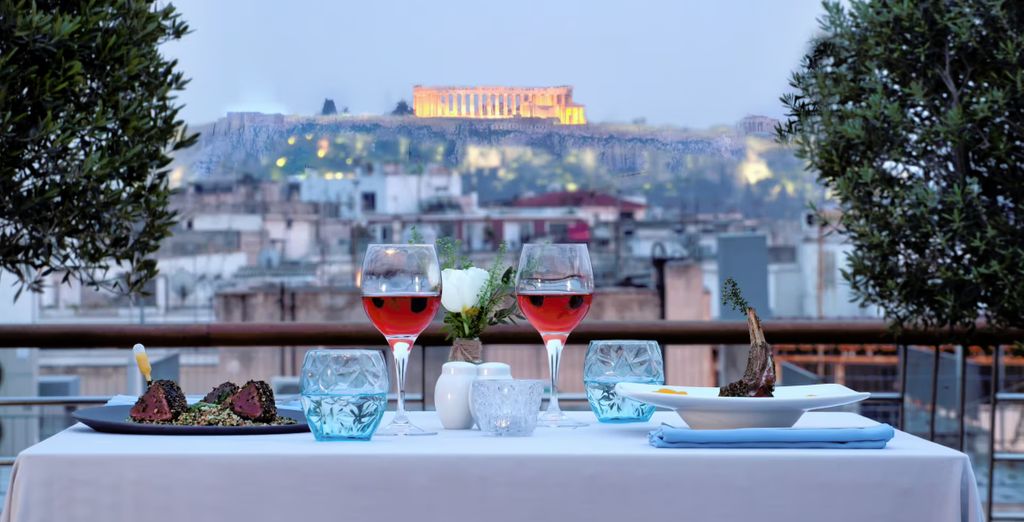 Melia Athens 4* 