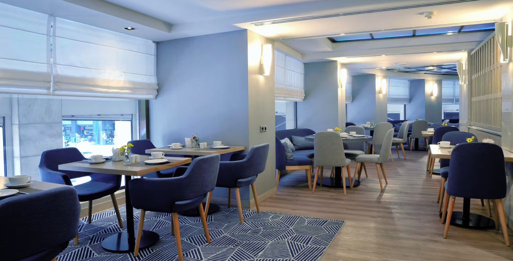 Melia Athens 4* 