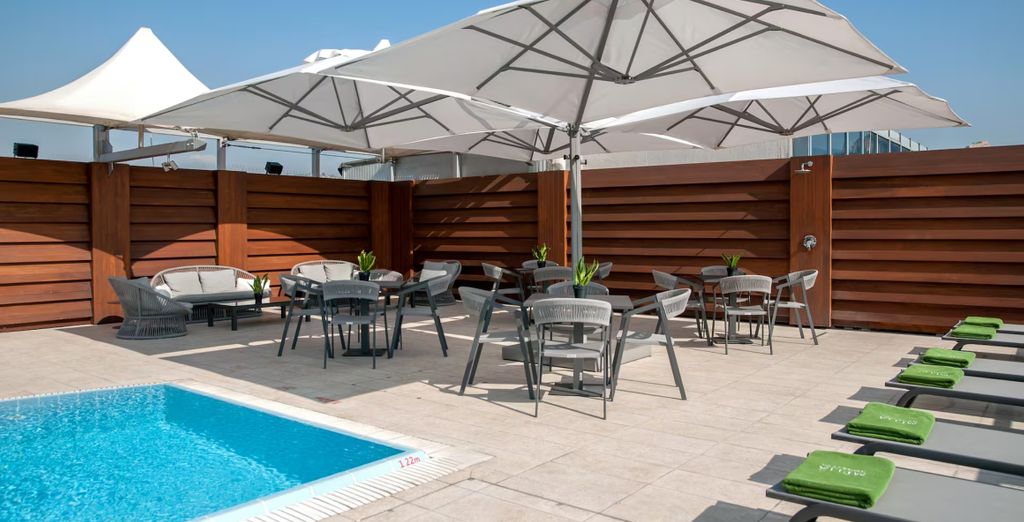Melia Athens 4* 