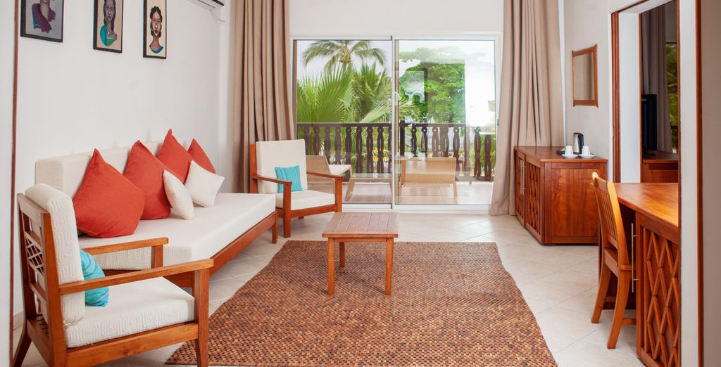 Royal Beach 4*