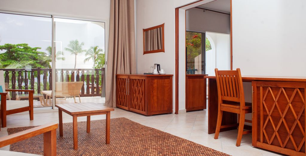 Royal Beach 4*