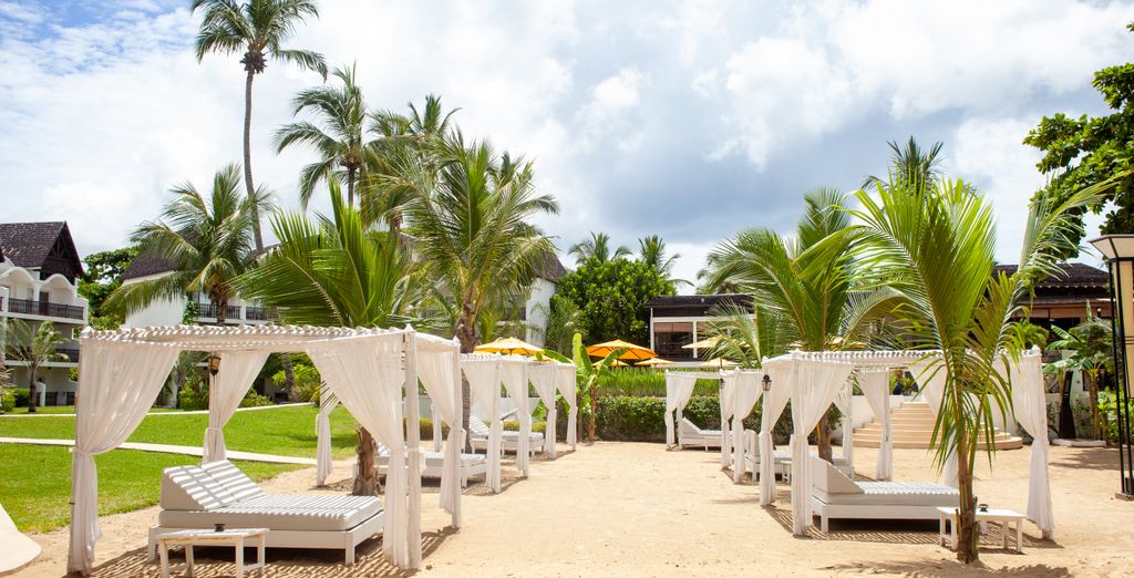 Royal Beach 4*