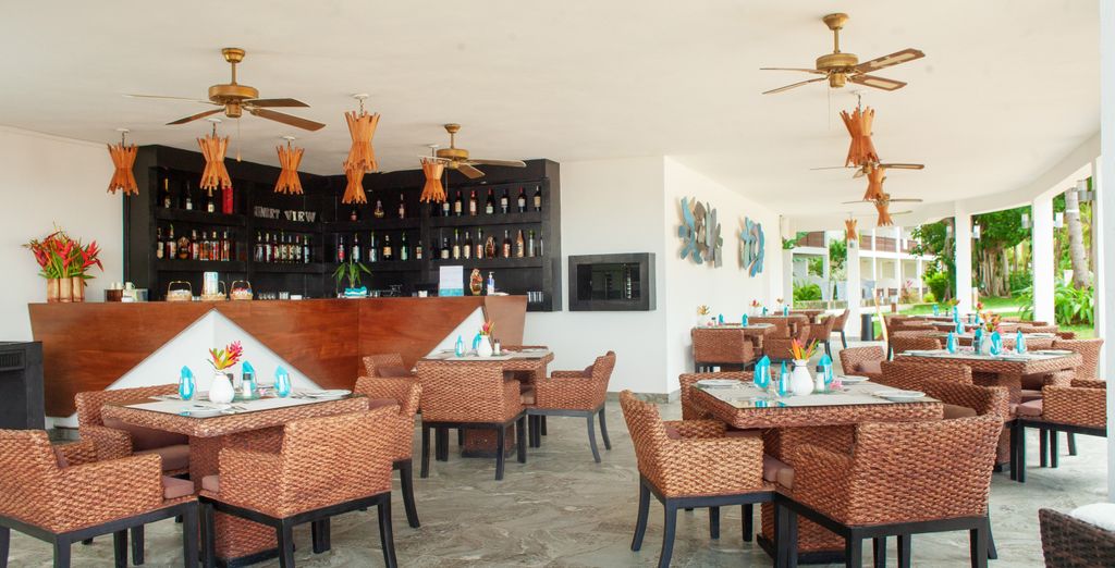 Royal Beach 4*