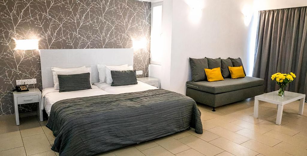 Theo Sunset Bay Hotel 4*