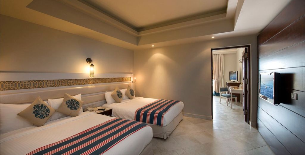 Sunrise Arabian Beach Resort 5*