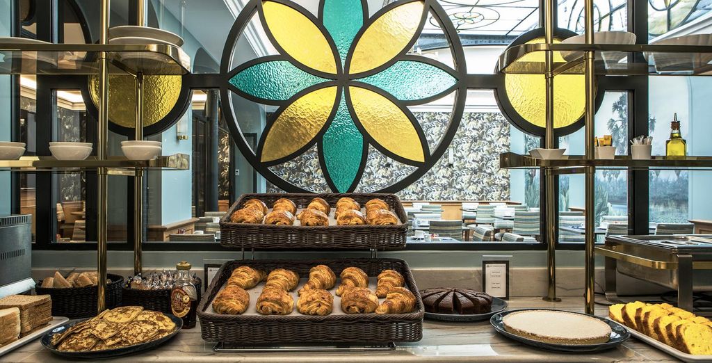 Hotel Saint-Petersbourg Opéra & Spa 4*
