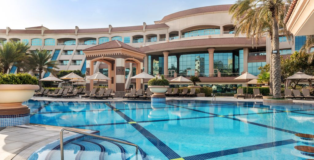 Al Raha Beach Hotel 5*