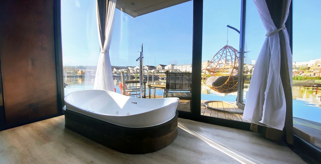 Adult Only L’Escale Royale