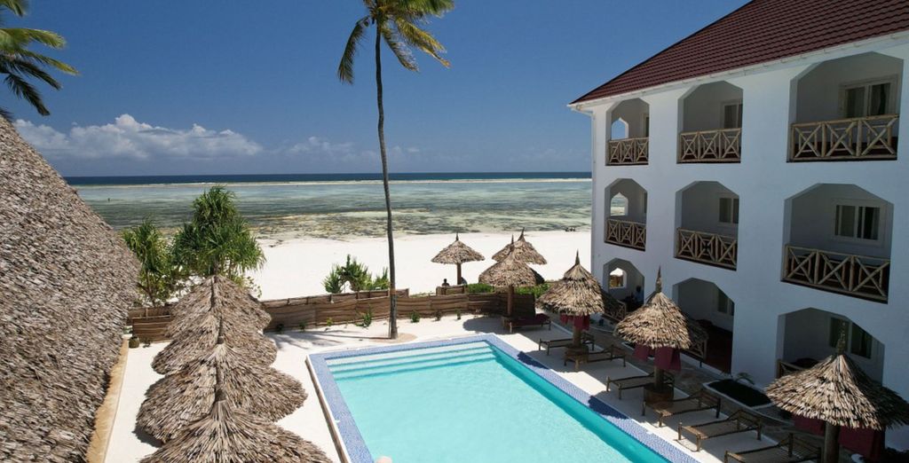 Sun Bay Mlilile Beach Hotel 4*
