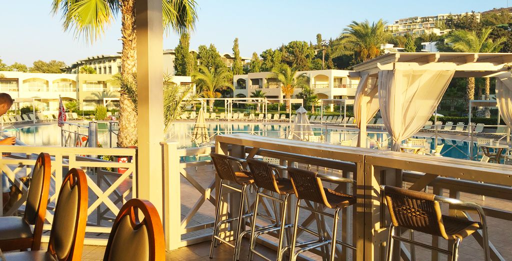 Kipriotis Maris Suites 4*