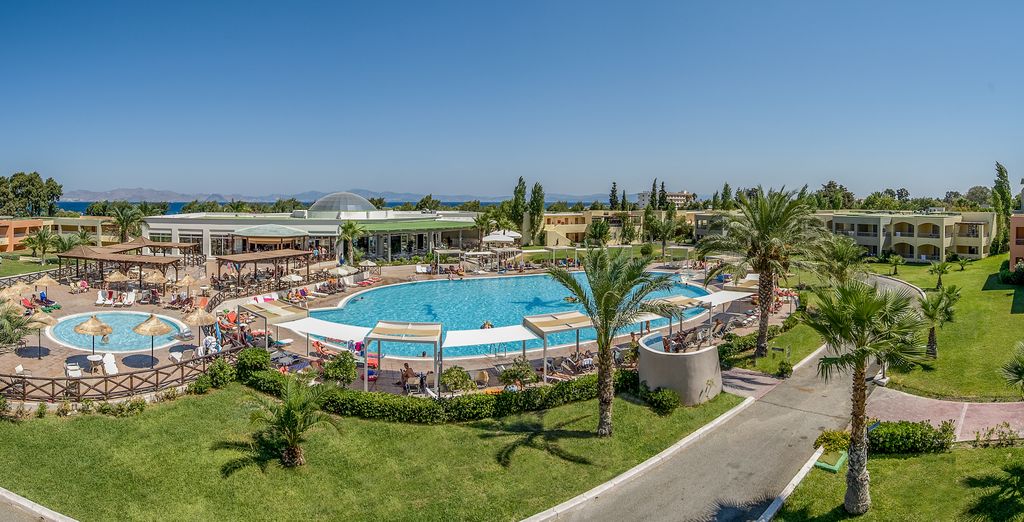 Kipriotis Maris Suites 4*