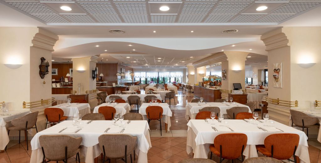 Savoy Beach Hotel & Thermal Spa 5*