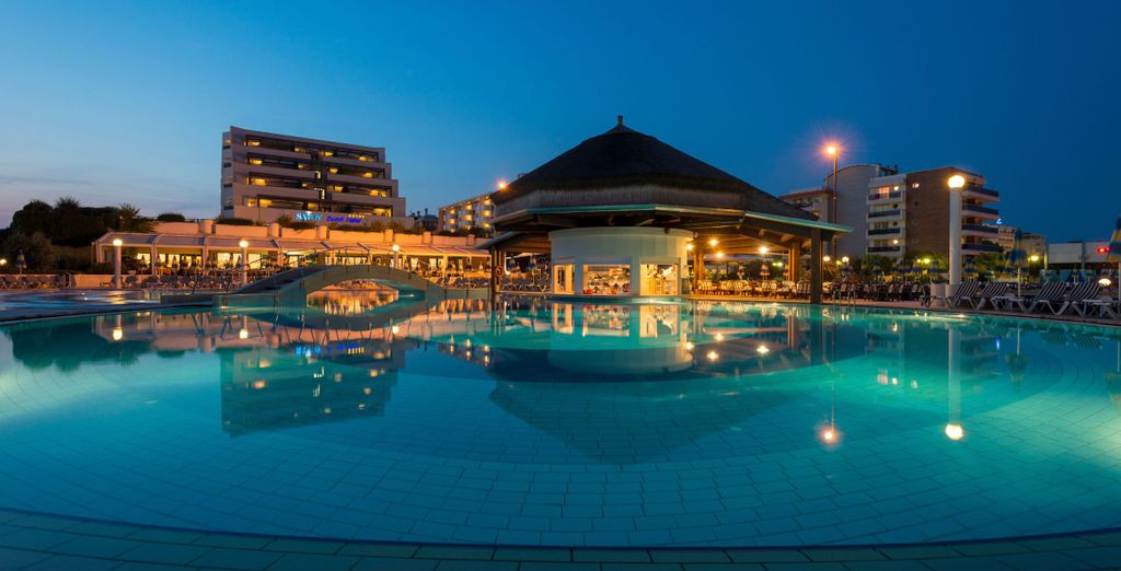 Savoy Beach Hotel & Thermal Spa 5*
