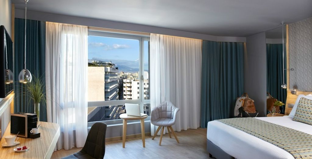 Wyndham Grand Athens 5*