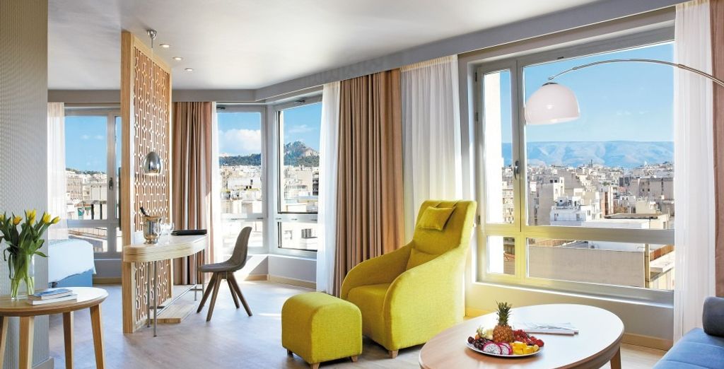 Wyndham Grand Athens 5*