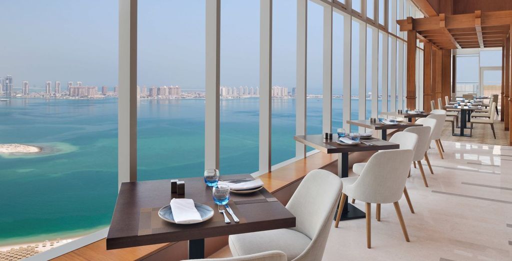 Crowne Plaza Muscat 4* con possibile pre-estensione al Delta Hotels by Marriott City Center Doha 5*