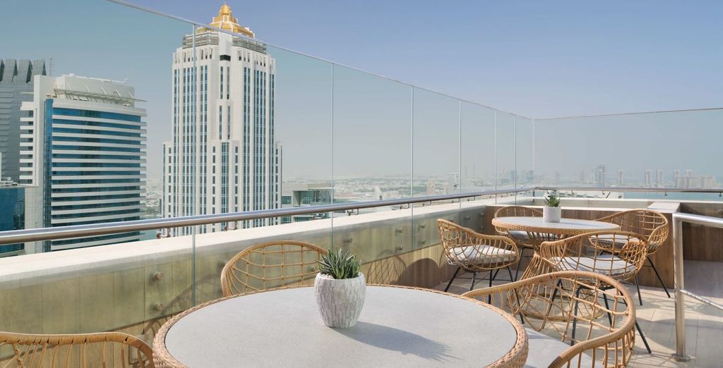 Crowne Plaza Muscat 4* con possibile pre-estensione al Delta Hotels by Marriott City Center Doha 5*