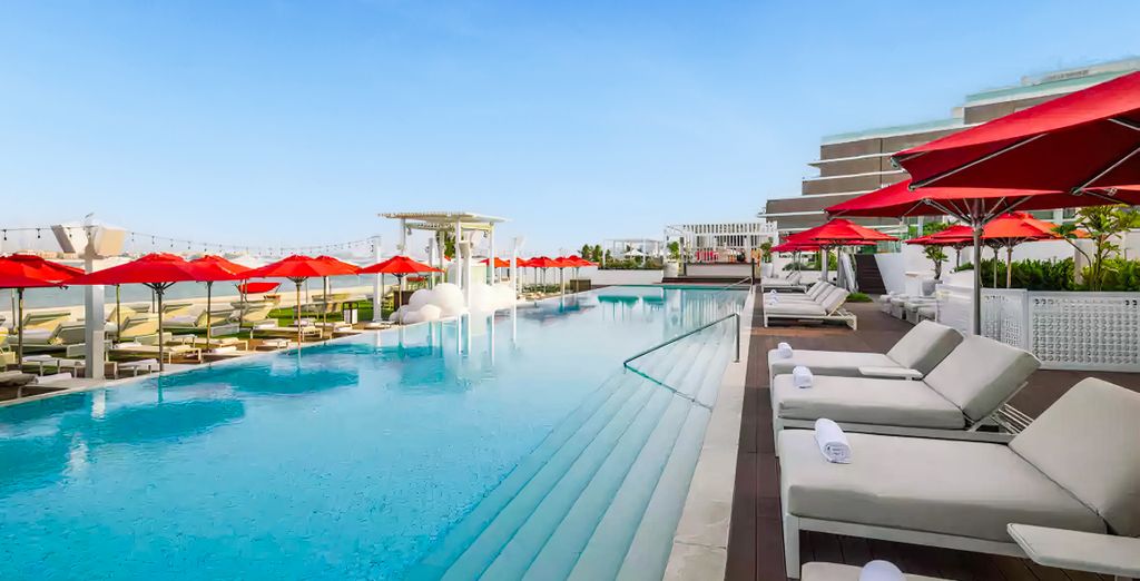 Th8 Palm Dubai Beach Resort Vignette Collection, an IHG hotel 5*
