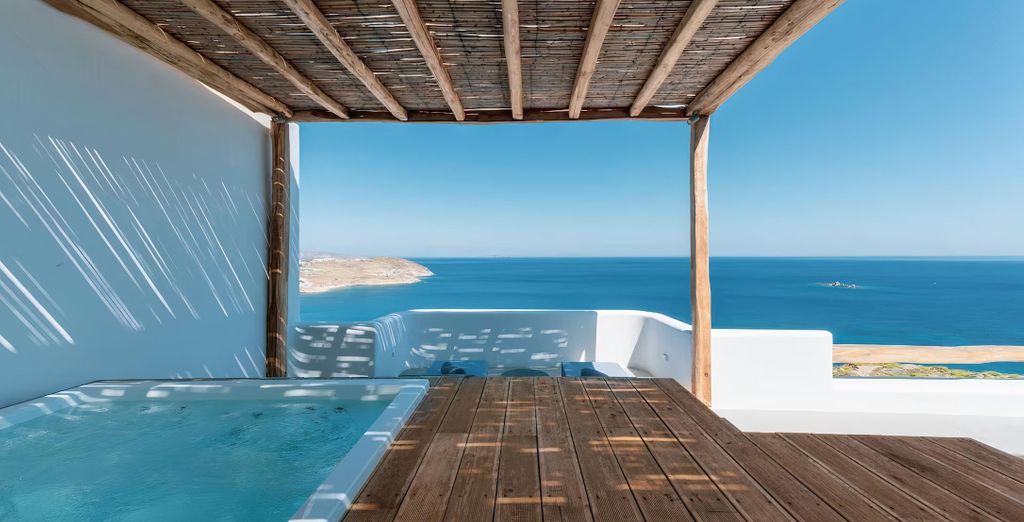 Radisson Blu Euphoria Resort 5*