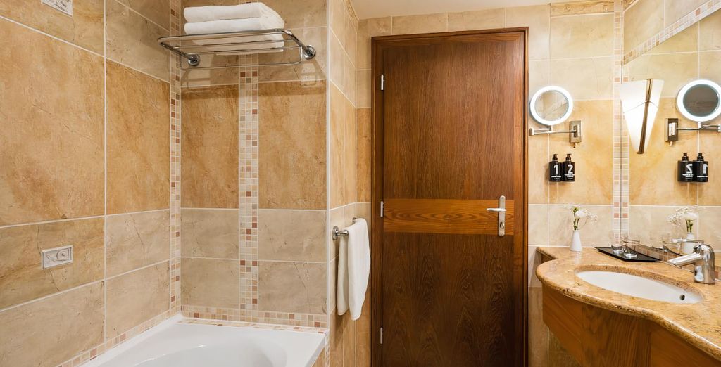Lindner Hotel Prague Castle 4*