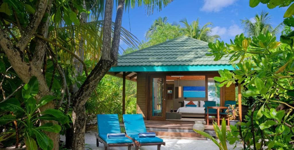 Canareef Resort Maldives 4* 