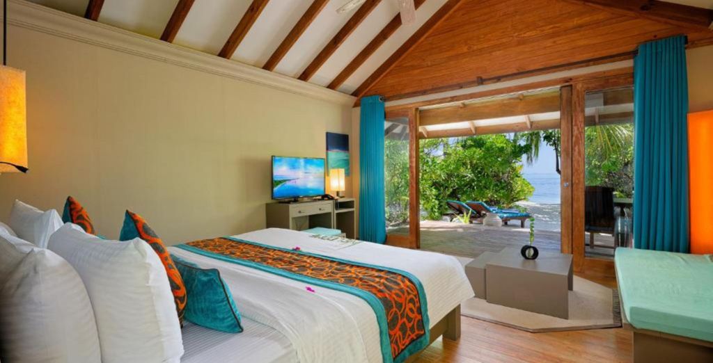 Canareef Resort Maldives 4* 