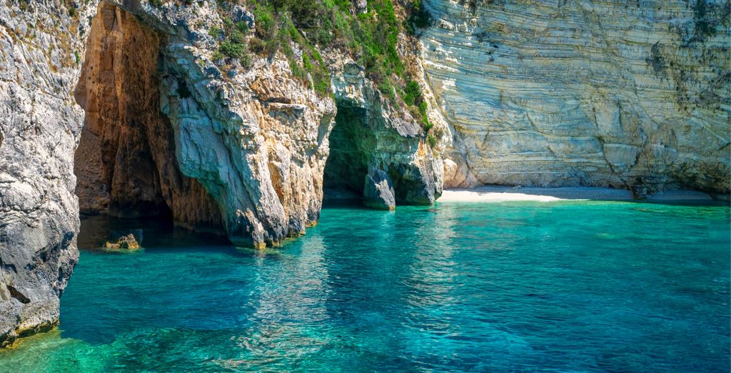 Crociera: Scoperta degli splendori del Mar Ionio in Caicco