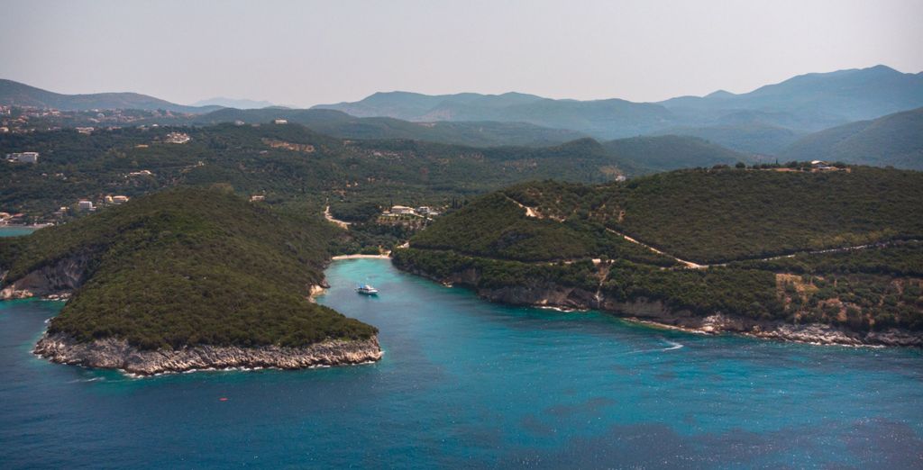 Crociera: Scoperta degli splendori del Mar Ionio in Caicco