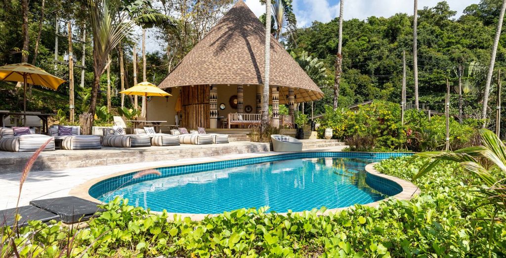 Amari Bangkok 5*, Vignette Collection Dinso Resort & Villas Ko Chang 5* con possibile estensione al Tolani Resort Koh Kood 4*