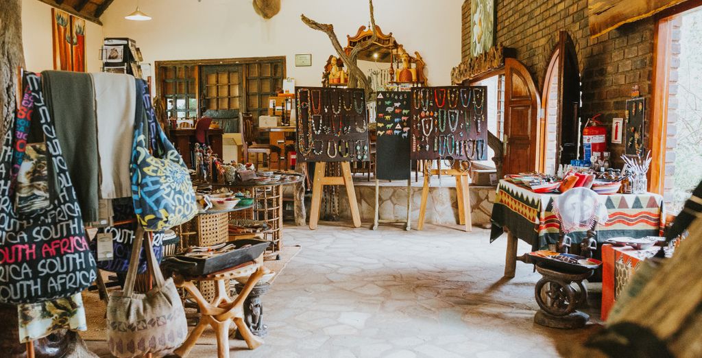 Soggiorno multiattività: Mohlabetsi Safari Lodge e Premier Hotel O.R. Tambo 4*