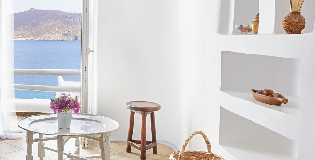 Mykonos Lolita