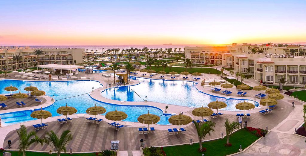 Royal Albatros Moderna Resort by Pickalbatros 5*