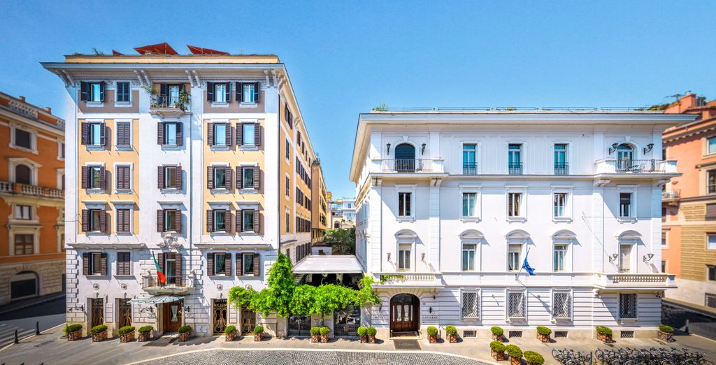 Hôtel Locarno 5*