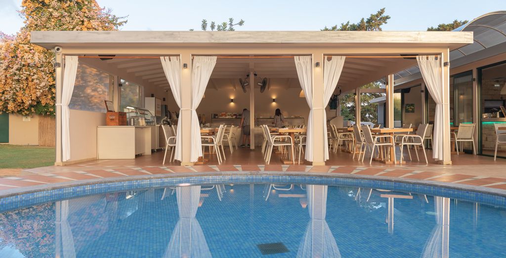Asterias Village Resort 4*