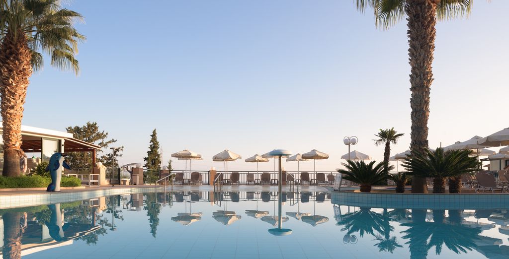 Asterias Village Resort 4*