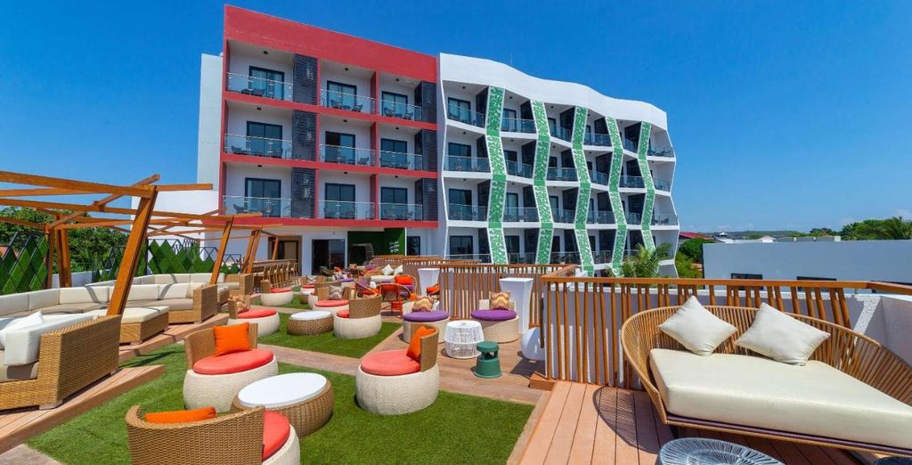 Tour privato: Avventura tra la città vibrante e le isole incantate