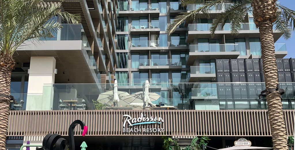 Radisson Beach Resort Palm Jumeirah 4*