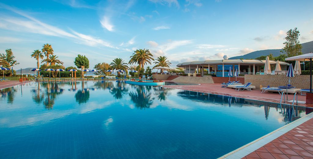 Baia di Conte Hotel Club 4*