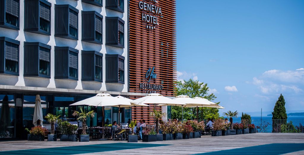 Lake Geneva Hotel 4*