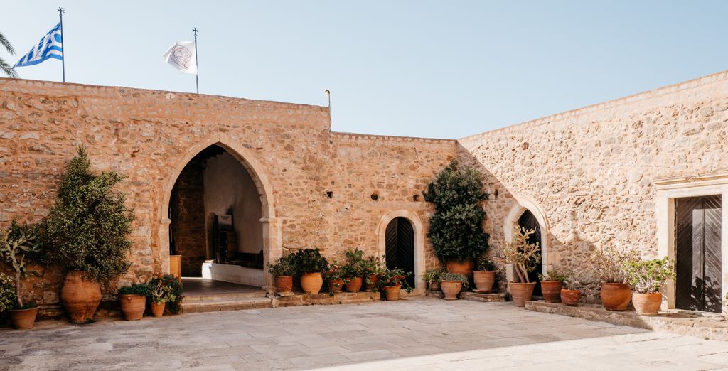 Hotel Hara Ilios Village 4*
