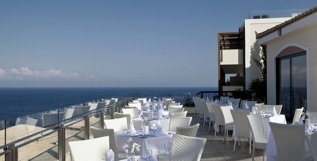 Louis Apostolata Island Resort & Spa 5*