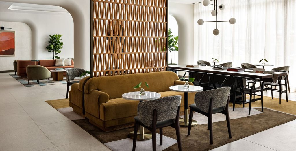 Kimpton Hotel Theta 4*