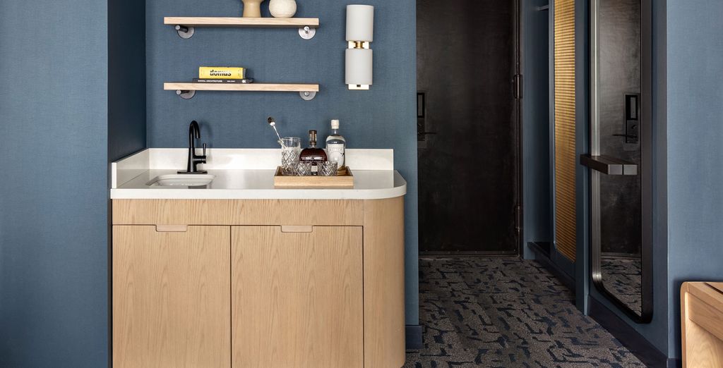 Kimpton Hotel Theta 4*