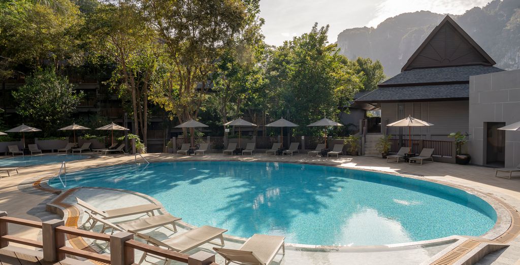 Theatre Residence 4*, Holiday Inn Resort Krabi Ao Nang Beach 4* e Kantary Beach Khao Lak 4*