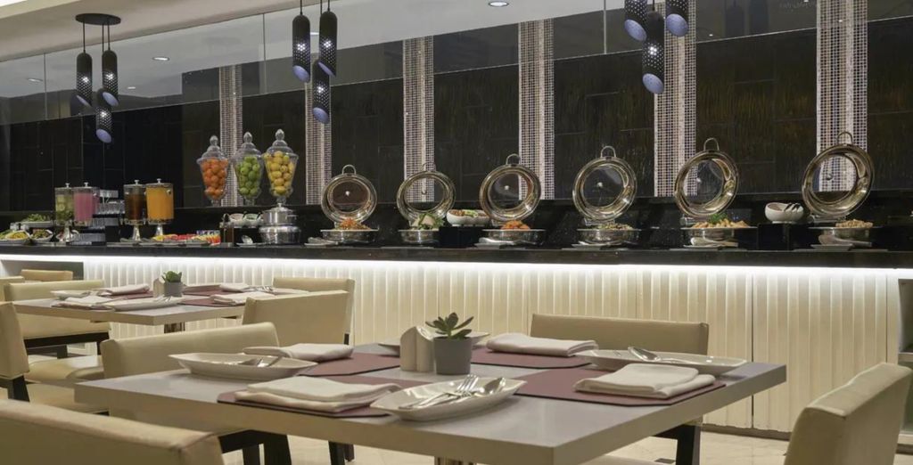 AC Hotel by Marriott Kuala Lumpur 4* e Tanjong Jara Resort 5*