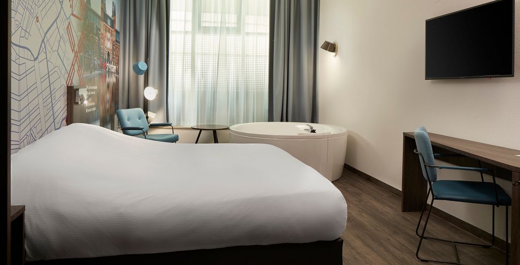 Inntel Hotels Amsterdam Centre 4*