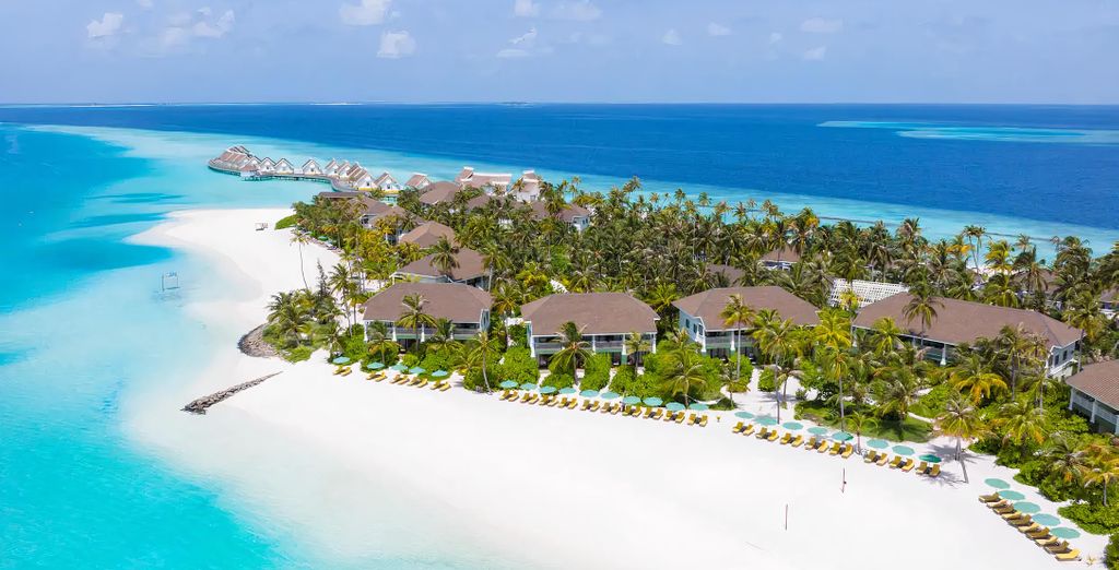 Saii Lagoon Curio Collection by Hilton 5*